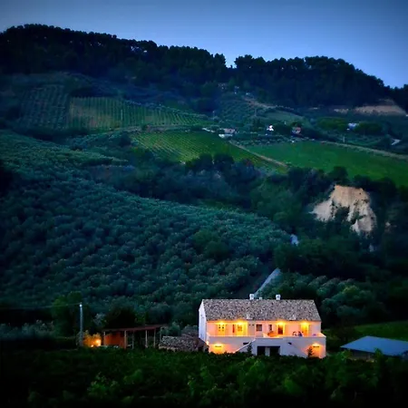 Bed & Breakfast Casale Fonte Vecchia *