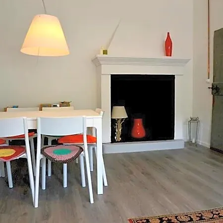 Casale Fonte Vecchia モンテプランドーネ